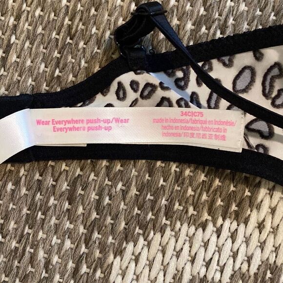 Victoria’s Secret bra wear everywhere push-up size 34C - Picture 4 of 5